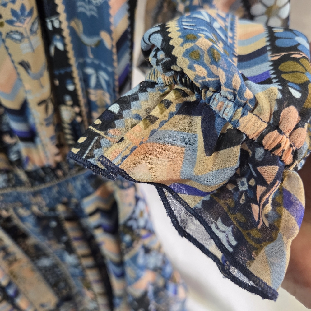 Chic Multicolor Patterned Mini Dress - Picture 4 of 7